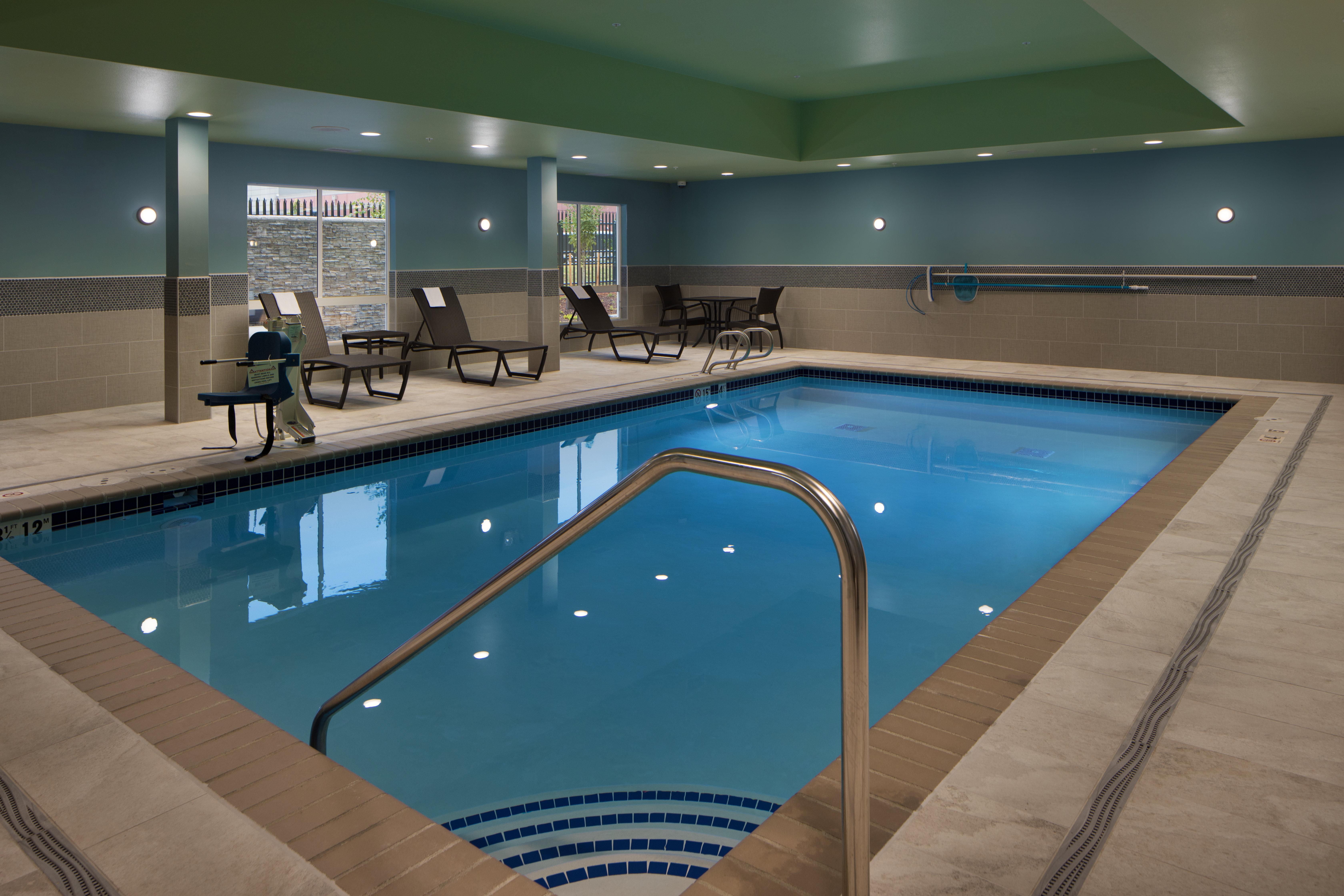 Holiday Inn Express & Suites - Portland Airport - Cascade Stn By Ihg Kültér fotó